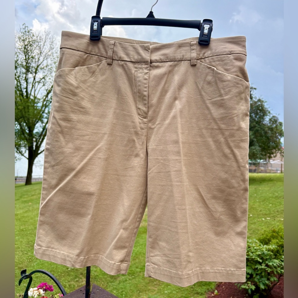 Jones NY Dressy Tan Women's Bermuda Shorts Sz 14 Wear to Work